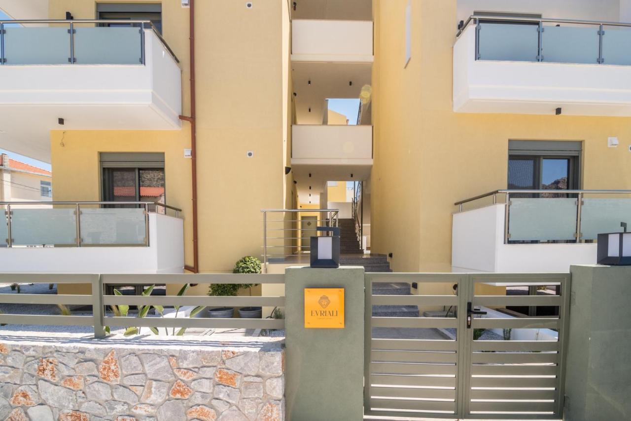 Evriali Comfort Living Palaiochora Esterno foto
