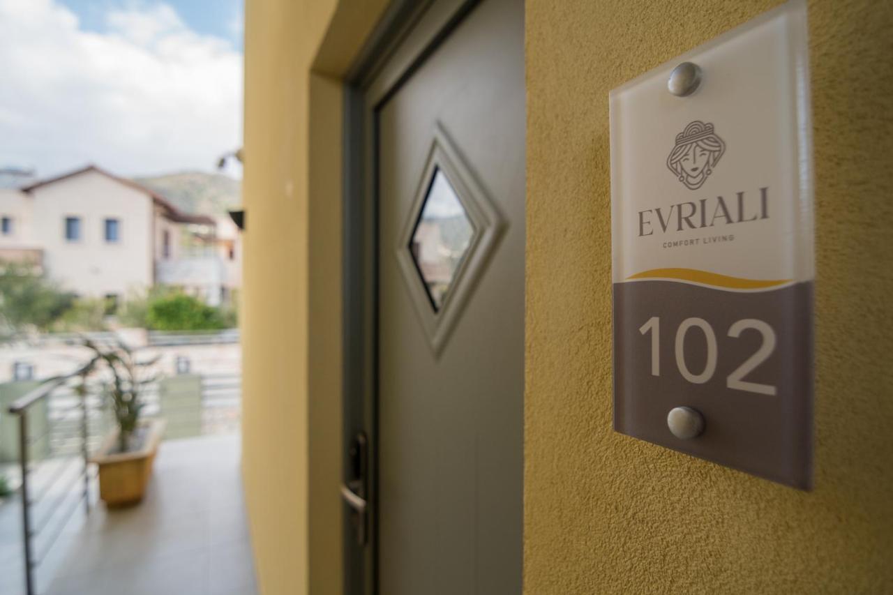 Evriali Comfort Living Palaiochora Esterno foto