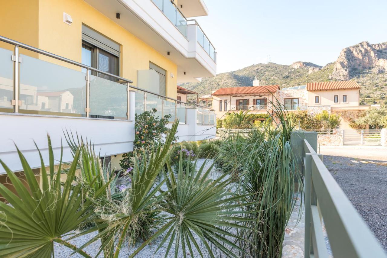 Evriali Comfort Living Palaiochora Esterno foto